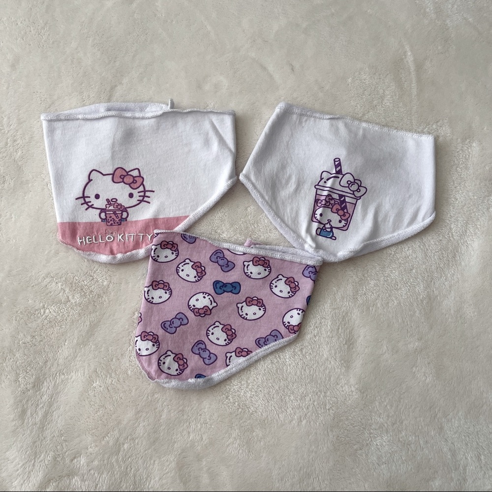 3 pack Hello Kitty baby bib set